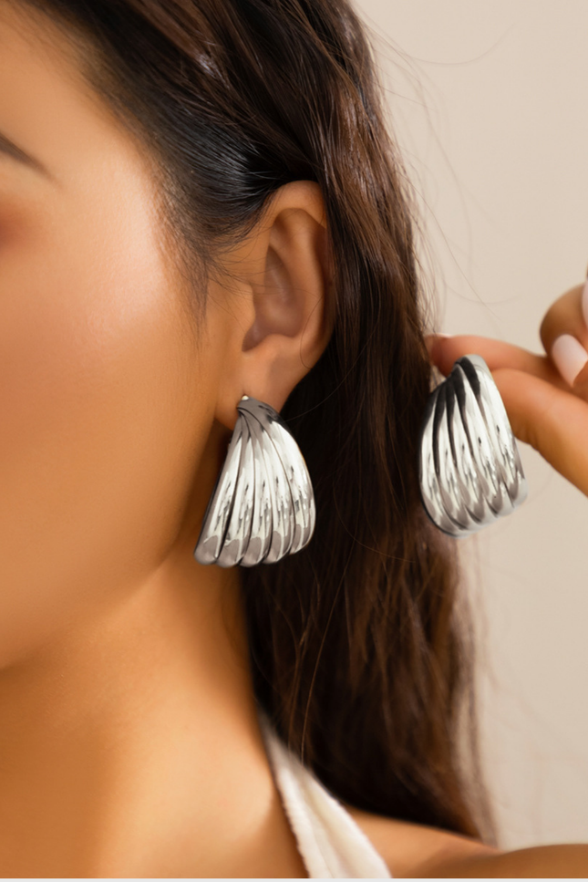 Silver Sculpted Shell Earrings